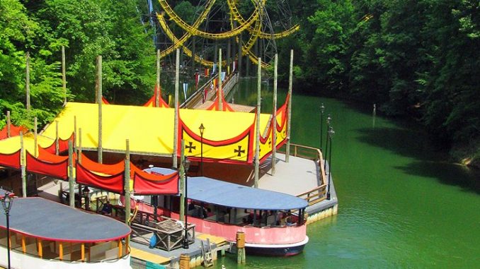 Image Showing A Mini Mega Boat Launch on Lake Water, West Virginia